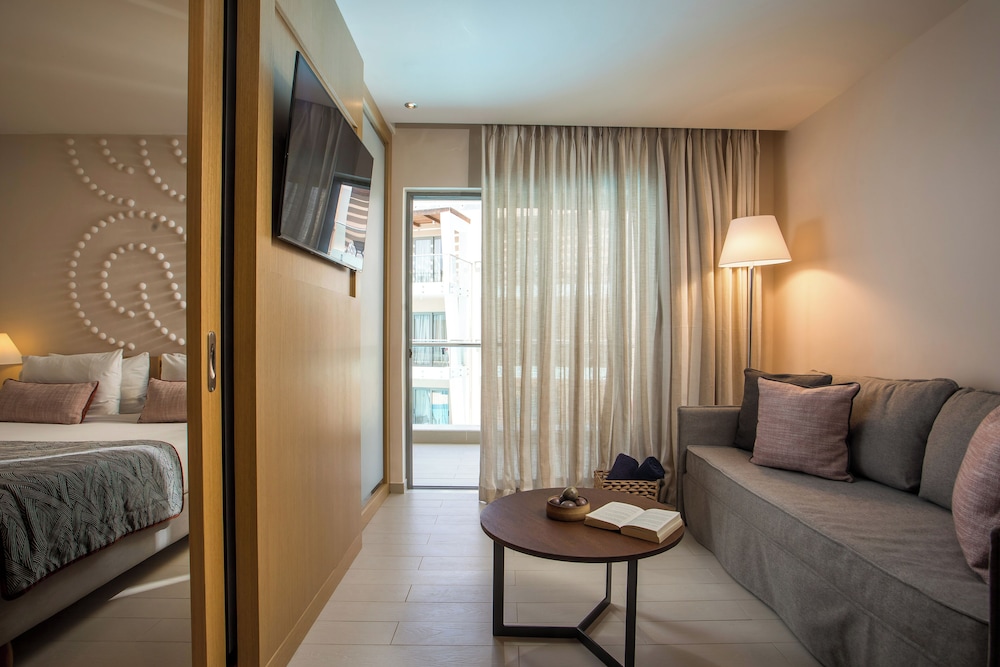 Eden Roc Resort Hotel — Hotel rooms in Kallithea (Rhodes), South Aegean