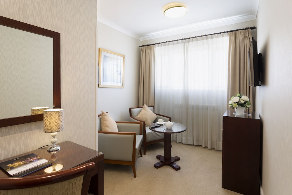 The Savoy Jersey — Hotel rooms in Trinity