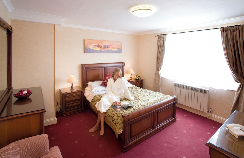 The Savoy Jersey — Hotel rooms in Trinity