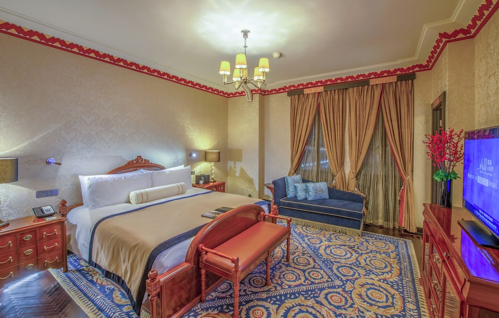 Fairmont Peace Hotel on the Bund — Hotel rooms in Shanghai, Shanghai
