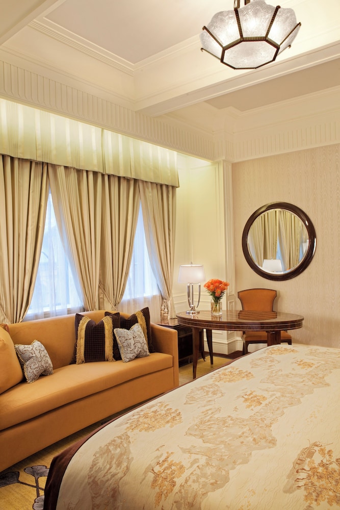 Fairmont Peace Hotel on the Bund — Hotel rooms in Shanghai, Shanghai