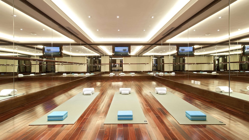 Fairmont Peace Hotel on the Bund — Sports & recreation in Shanghai, Shanghai