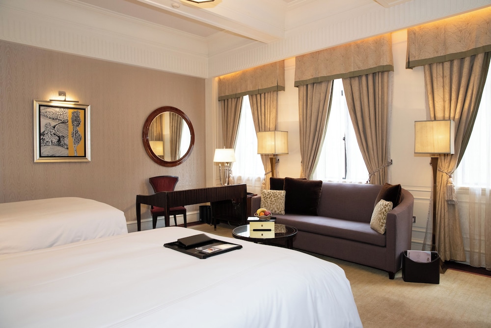 Fairmont Peace Hotel on the Bund — Hotel rooms in Shanghai, Shanghai