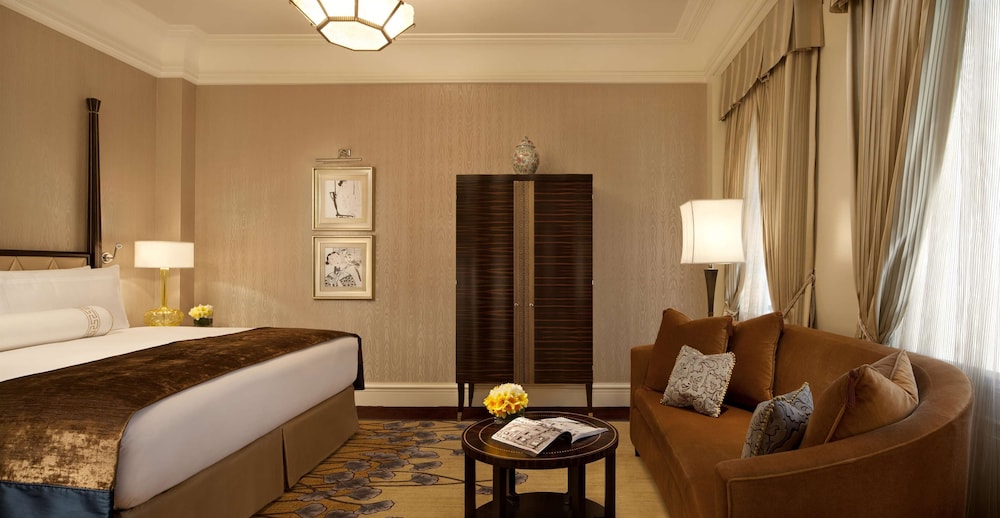 Fairmont Peace Hotel on the Bund — Hotel rooms in Shanghai, Shanghai
