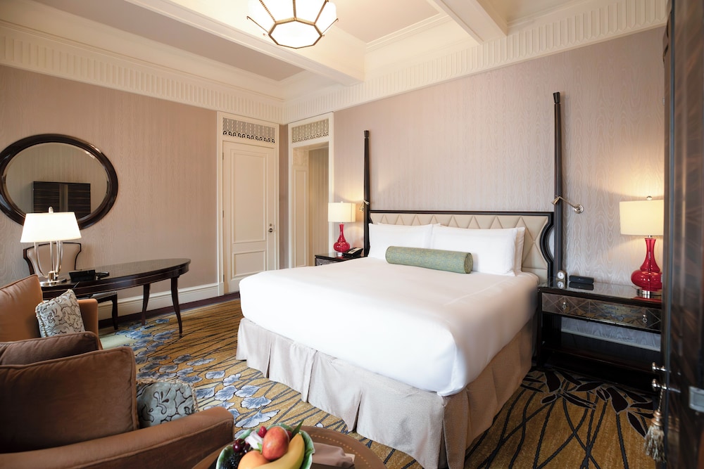 Fairmont Peace Hotel on the Bund — Hotel rooms in Shanghai, Shanghai
