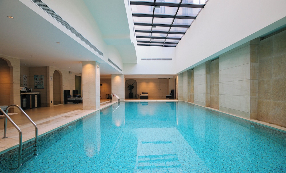 Fairmont Peace Hotel on the Bund — Swimming pool in Shanghai, Shanghai