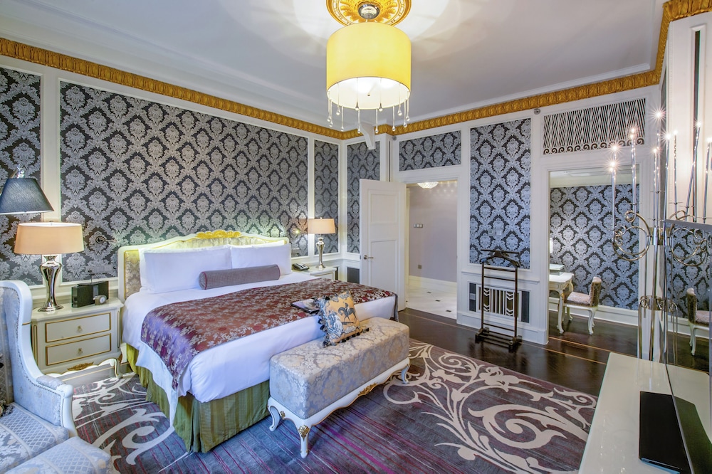 Fairmont Peace Hotel on the Bund — Hotel rooms in Shanghai, Shanghai