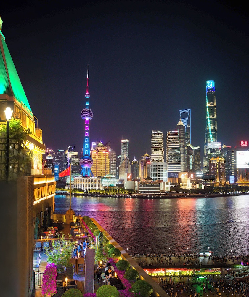 Fairmont Peace Hotel on the Bund — Attractions in the area in Shanghai, Shanghai