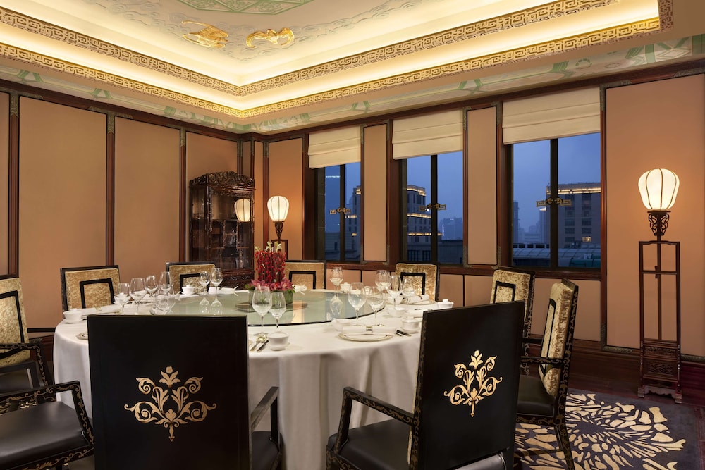 Fairmont Peace Hotel on the Bund — Restaurant & bars in Shanghai, Shanghai
