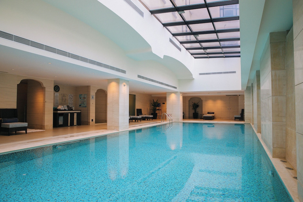 Fairmont Peace Hotel on the Bund — Swimming pool in Shanghai, Shanghai
