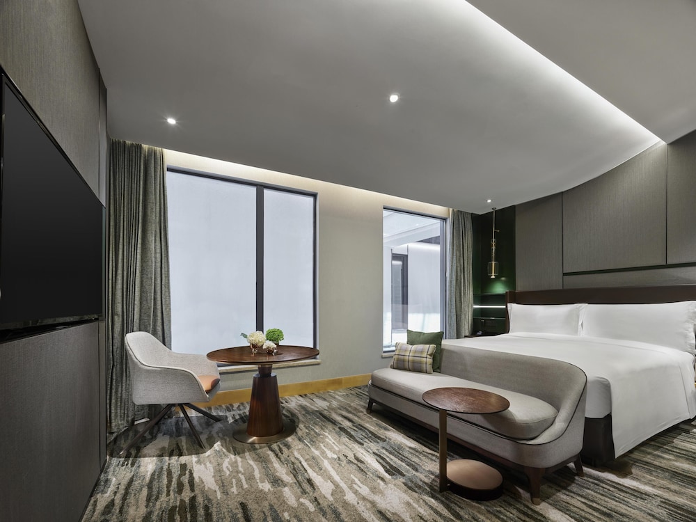 Hilton Shanghai Hongqiao — Hotel rooms in Shanghai, Shanghai