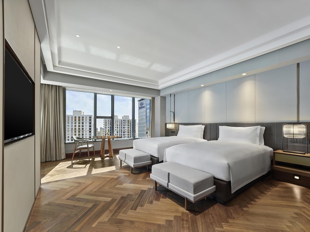 Hilton Shanghai Hongqiao — Hotel rooms in Shanghai, Shanghai