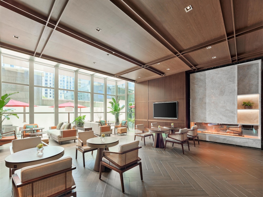 Hilton Shanghai Hongqiao — Restaurant & bars in Shanghai, Shanghai