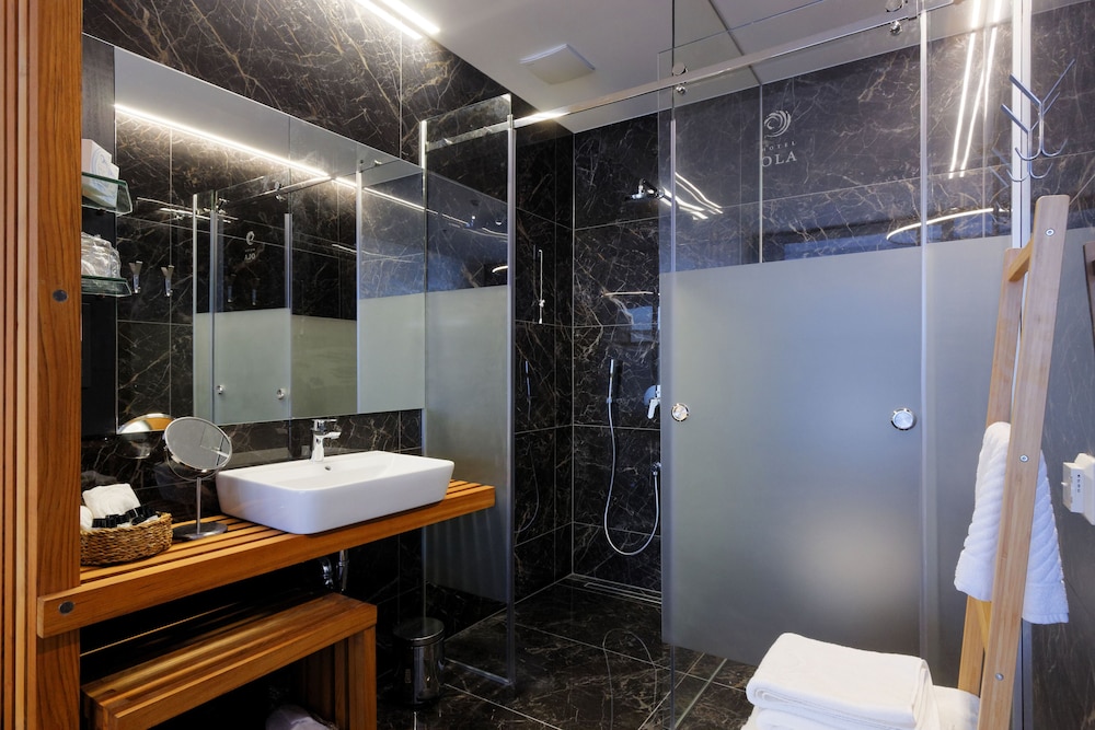 Hotel Ola - Adults Only — Hotel rooms in Seget Donji, Split-Dalmatia