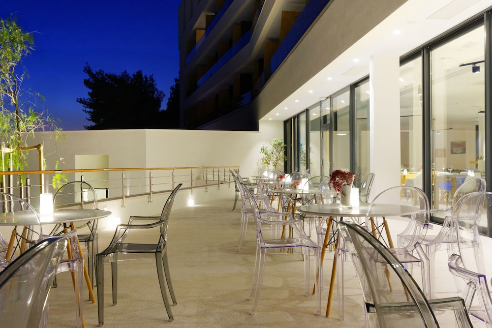 Hotel Ola - Adults Only — Restaurant & bars in Seget Donji, Split-Dalmatia