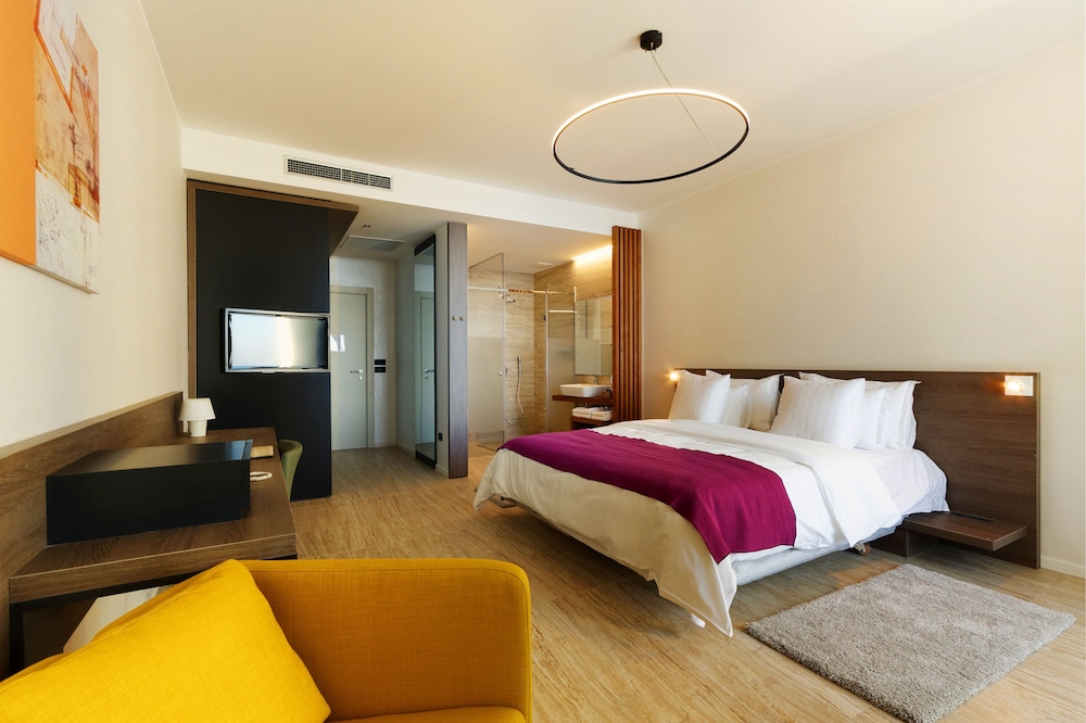 Hotel Ola - Adults Only — Hotel rooms in Seget Donji, Split-Dalmatia