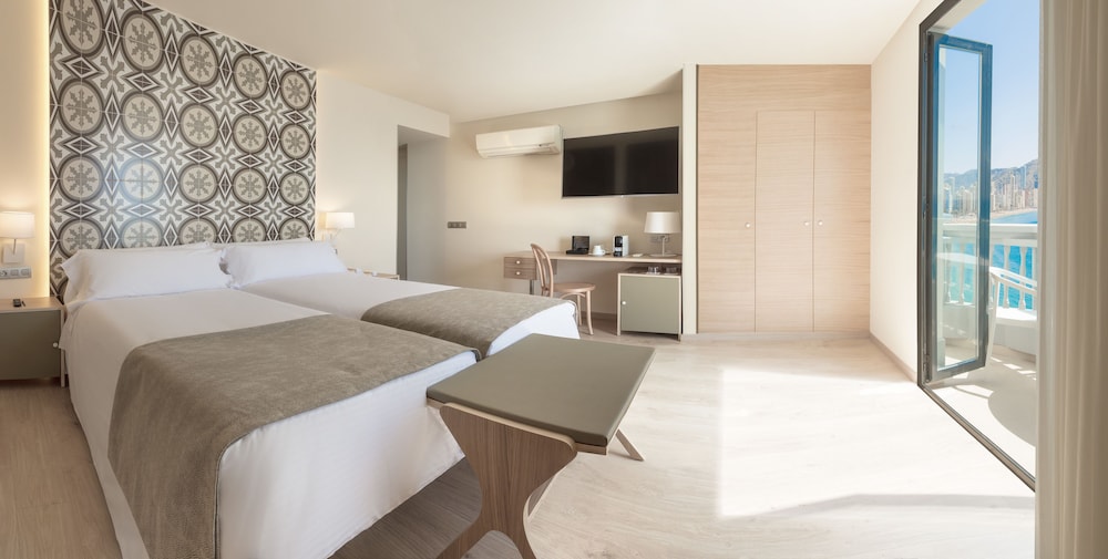 Gastrohotel RH Canfali By Hoteles RH — Hotel rooms in Benidorm, Valencian Community