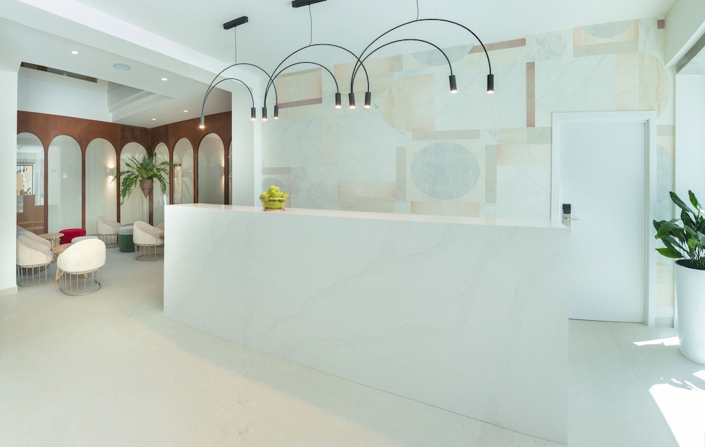 Gastrohotel RH Canfali By Hoteles RH — Hotel building in Benidorm, Valencian Community