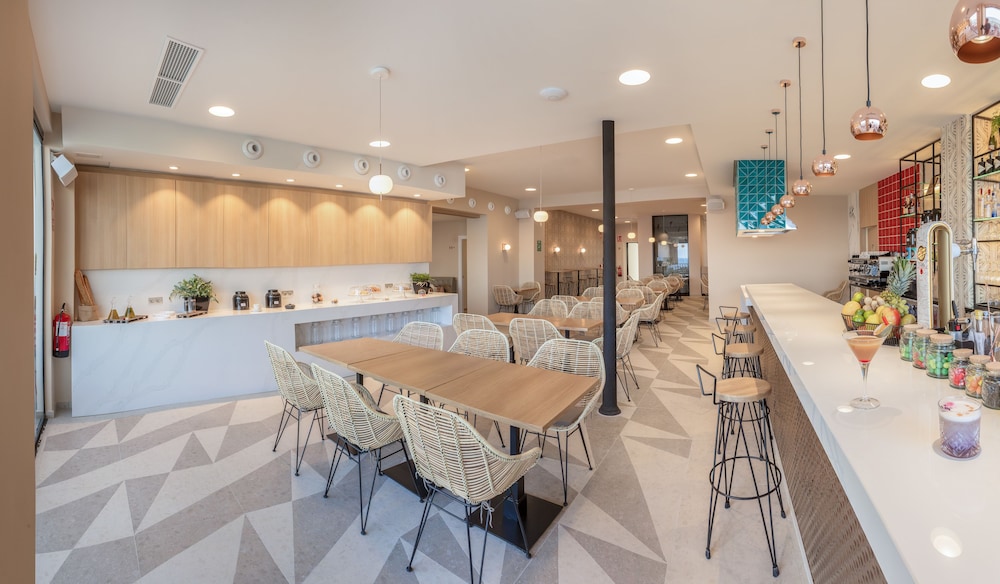 Gastrohotel RH Canfali By Hoteles RH — Restaurant & bars in Benidorm, Valencian Community