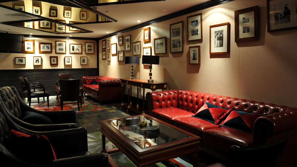 InterContinental Shanghai Pudong Hotel by IHG — Restaurant & bars in Shanghai, Shanghai