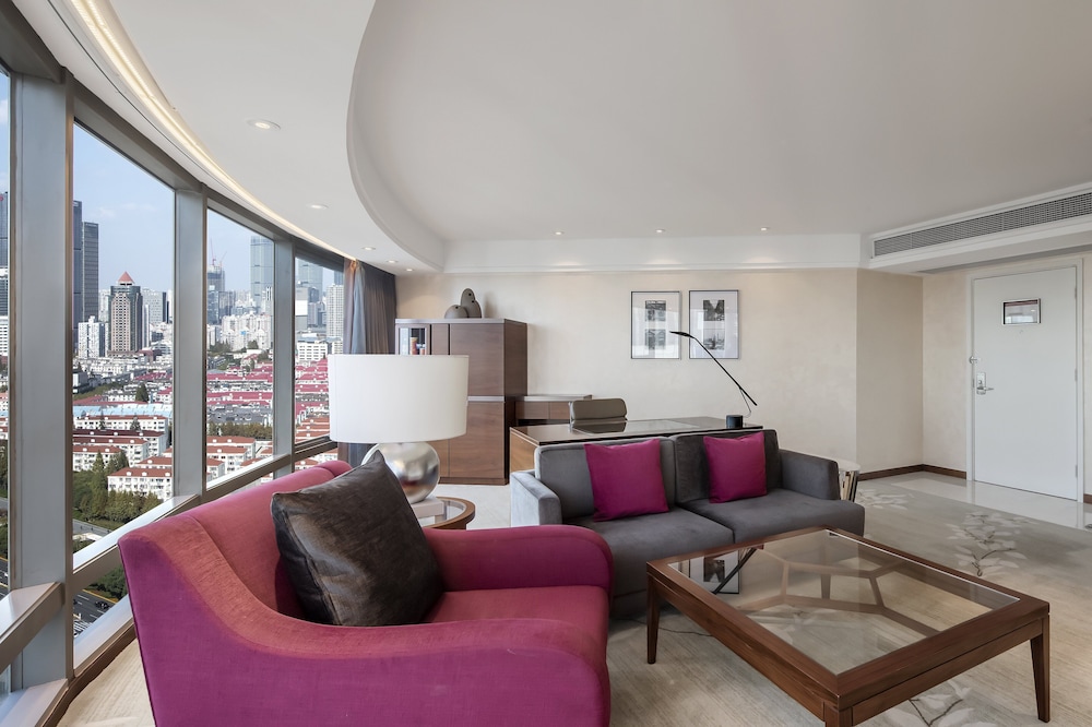 InterContinental Shanghai Pudong Hotel by IHG — Hotel rooms in Shanghai, Shanghai