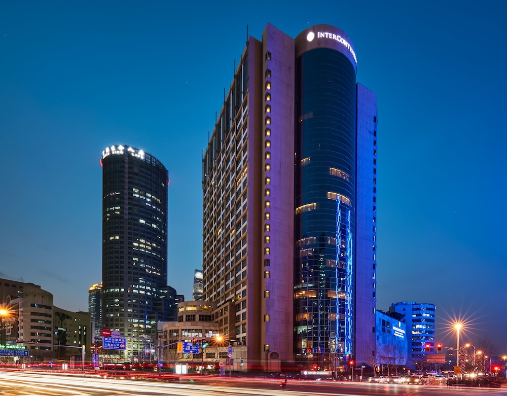 InterContinental Shanghai Pudong Hotel by IHG — Hotel building in Shanghai, Shanghai
