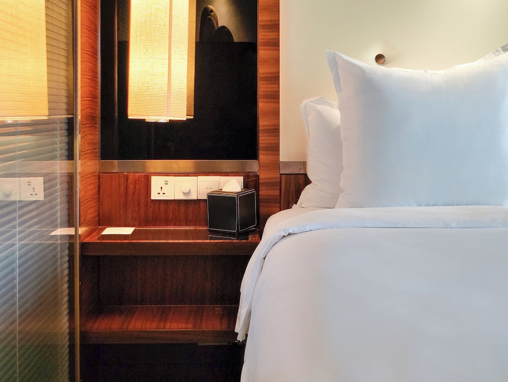 InterContinental Shanghai Pudong Hotel by IHG — Hotel rooms in Shanghai, Shanghai