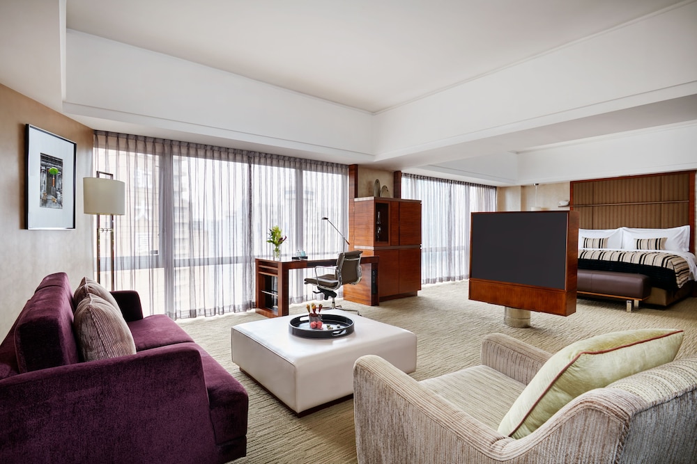 InterContinental Shanghai Pudong Hotel by IHG — Hotel rooms in Shanghai, Shanghai