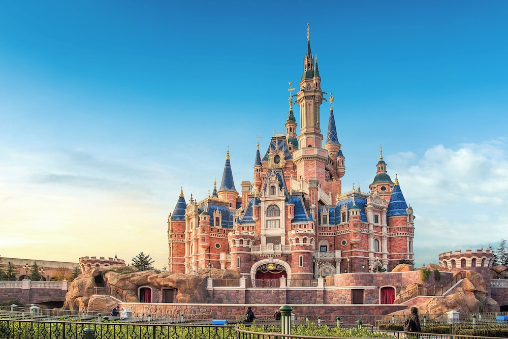 InterContinental Shanghai Pudong Hotel by IHG — Attractions in the area in Shanghai, Shanghai