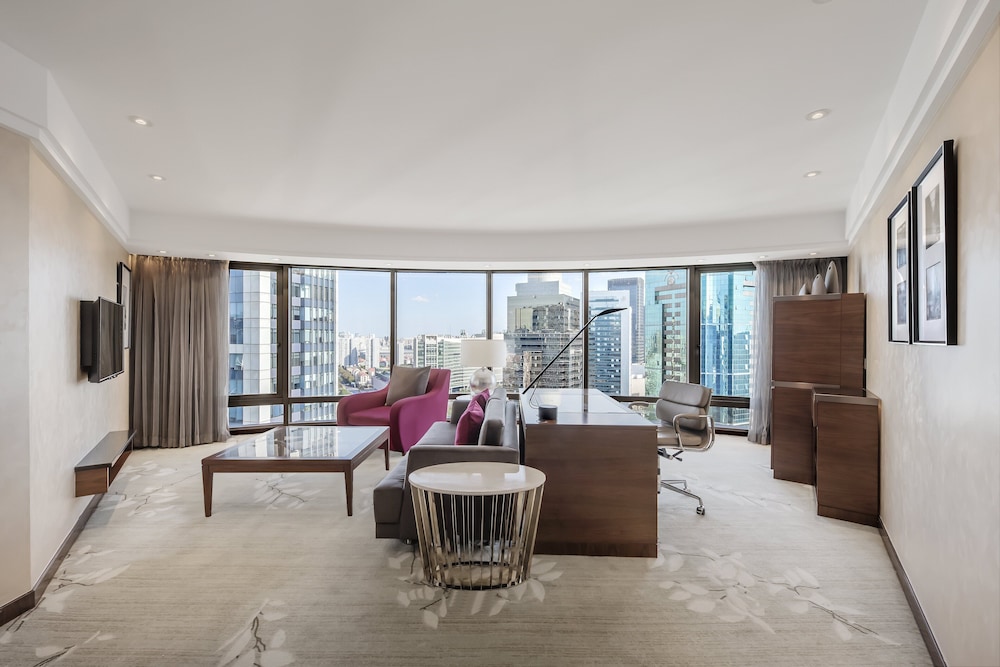 InterContinental Shanghai Pudong Hotel by IHG — Hotel rooms in Shanghai, Shanghai