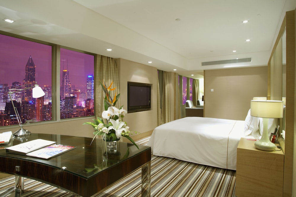Jin Jiang Tower — Hotel rooms in Shanghai, Shanghai