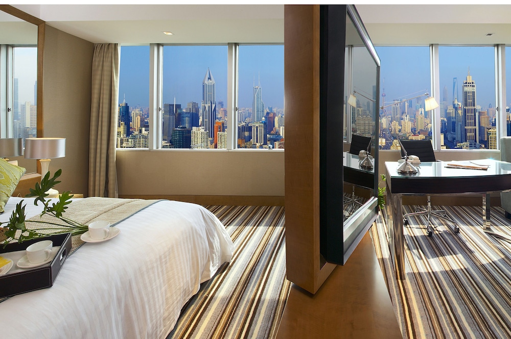 Jin Jiang Tower — Hotel rooms in Shanghai, Shanghai