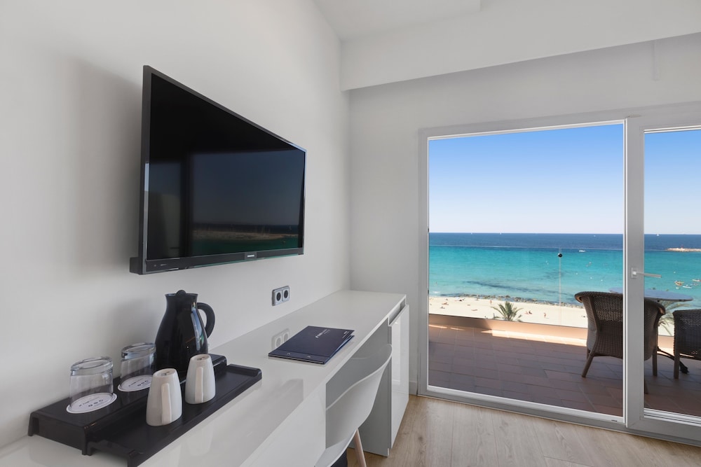 Hotel THB El Cid - Adults Only — Hotel rooms in Playa de Palma, Balearic Islands