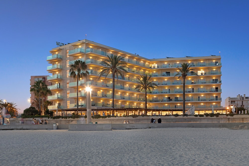 Hotel THB El Cid - Adults Only — Hotel building in Playa de Palma, Balearic Islands