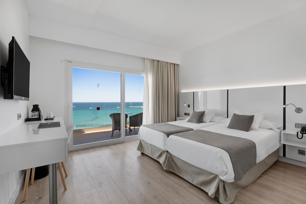 Hotel THB El Cid - Adults Only — Hotel rooms in Playa de Palma, Balearic Islands