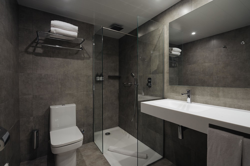 Hotel THB El Cid - Adults Only — Hotel rooms in Playa de Palma, Balearic Islands