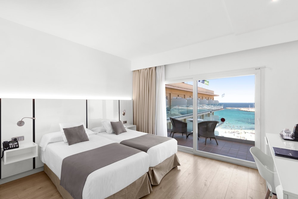 Hotel THB El Cid - Adults Only — Hotel rooms in Playa de Palma, Balearic Islands