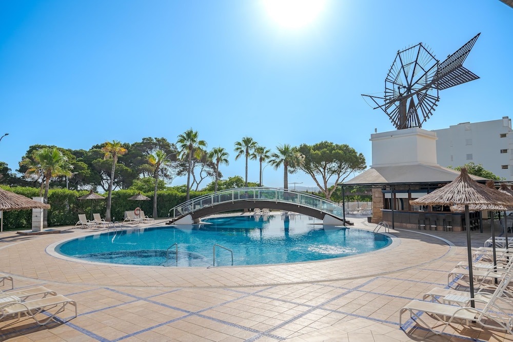 Hotel THB El Cid - Adults Only — Swimming pool in Playa de Palma, Balearic Islands