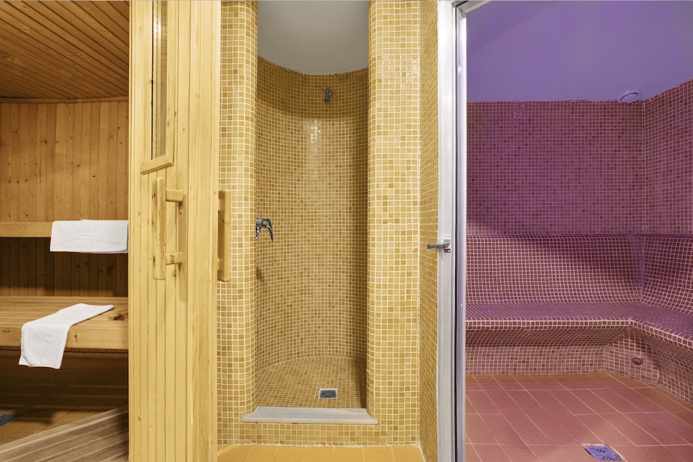 Hotel THB El Cid - Adults Only — Spa in Playa de Palma, Balearic Islands