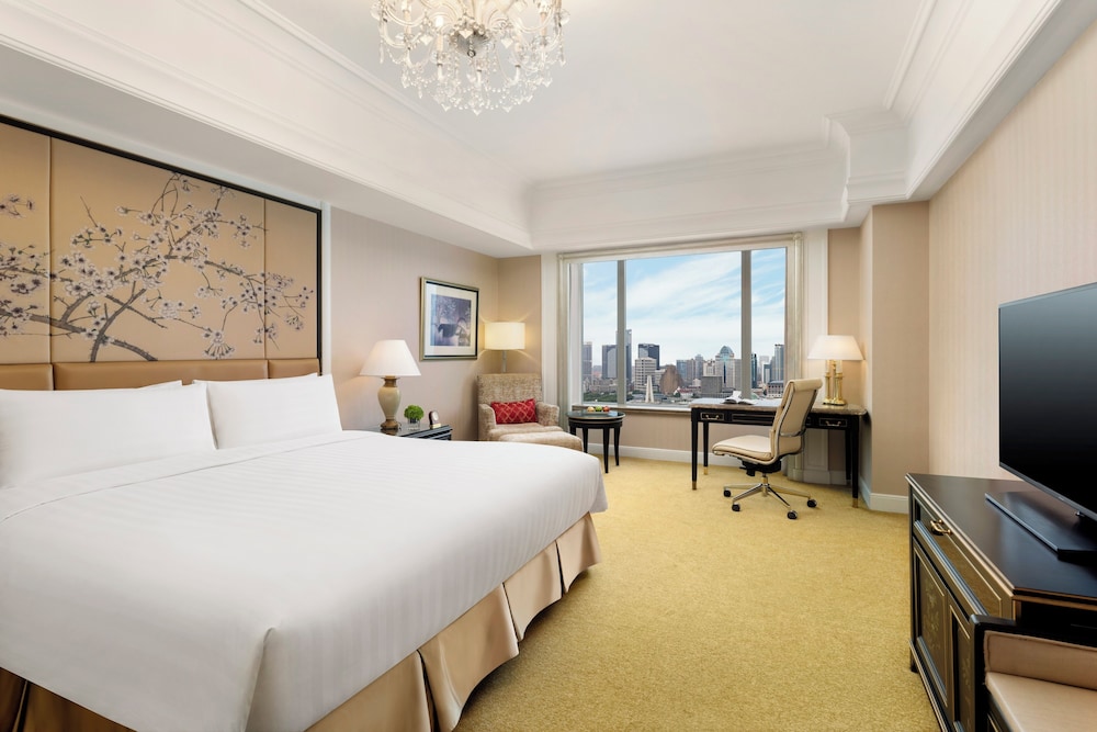 Pudong Shangri-La, Shanghai — Hotel rooms in Shanghai, Shanghai