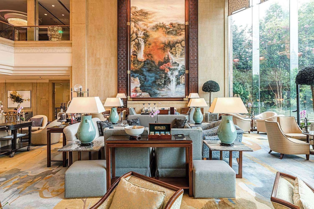 Pudong Shangri-La, Shanghai — Restaurant & bars in Shanghai, Shanghai