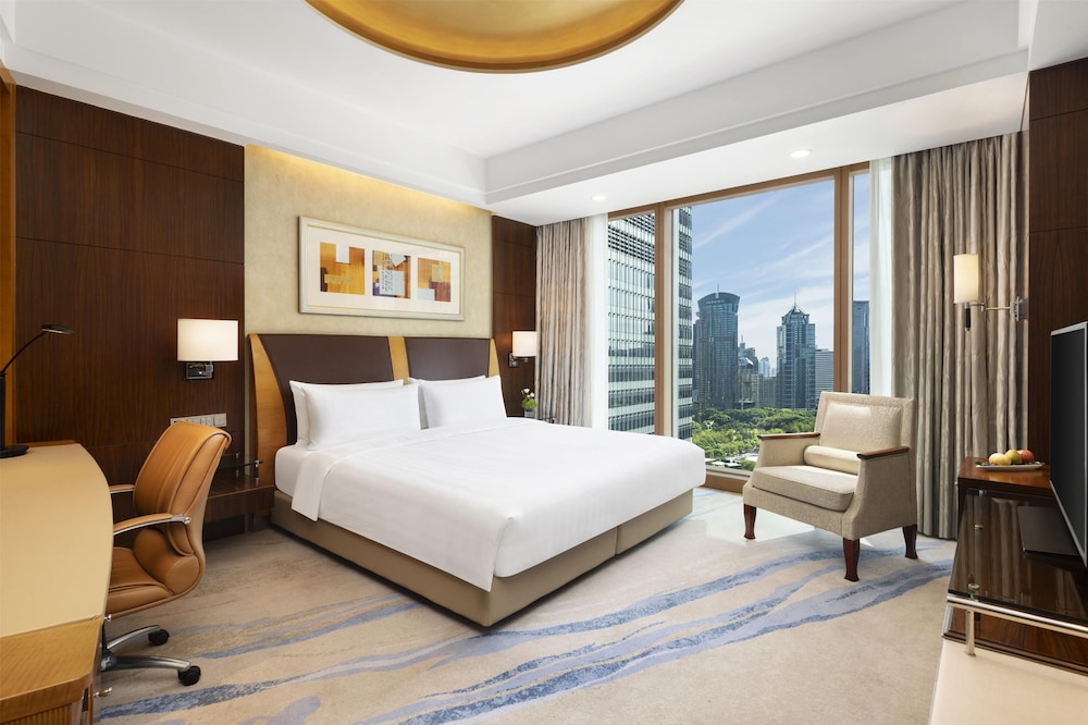 Pudong Shangri-La, Shanghai — Hotel rooms in Shanghai, Shanghai