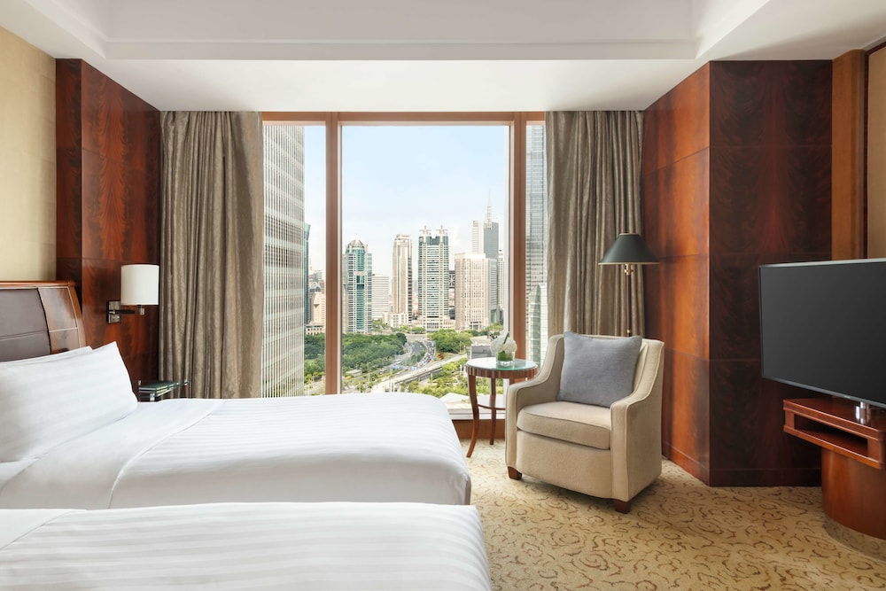 Pudong Shangri-La, Shanghai — Hotel rooms in Shanghai, Shanghai