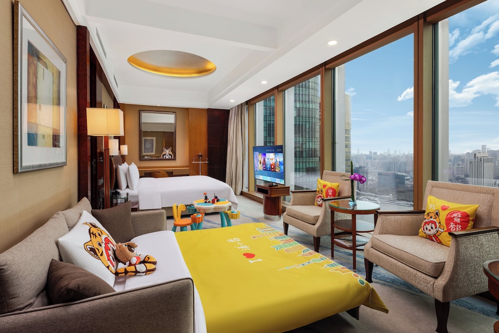 Pudong Shangri-La, Shanghai — Hotel rooms in Shanghai, Shanghai