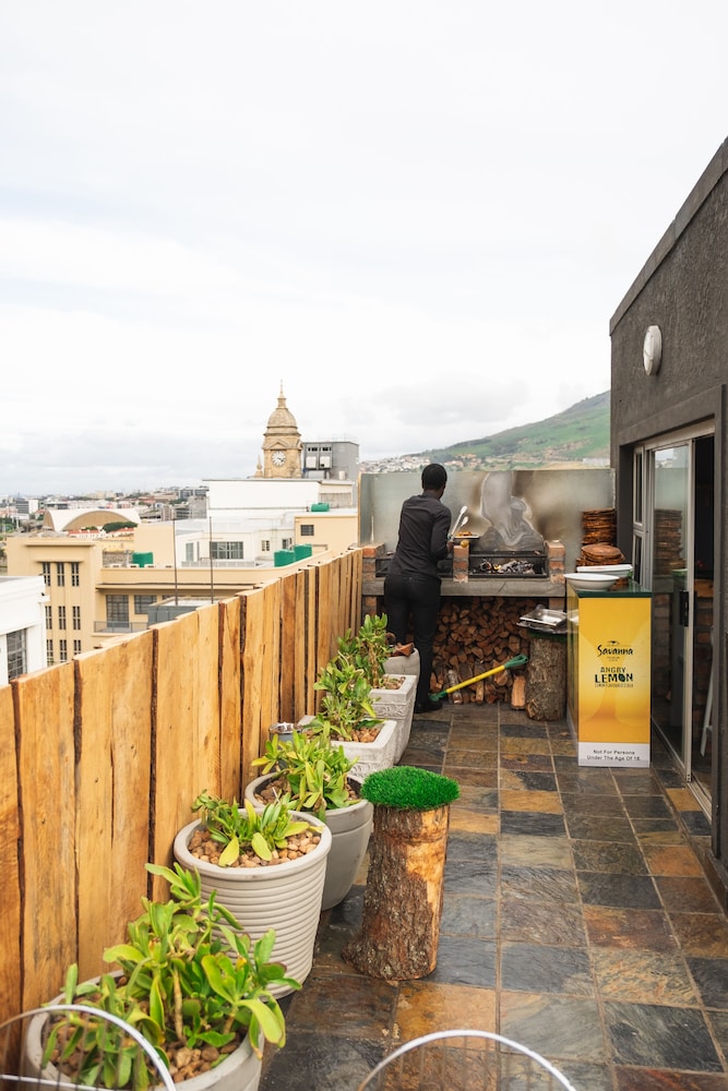 Cape Diamond Boutique Hotel — Restaurant & bars in Cape Town, Western Cape