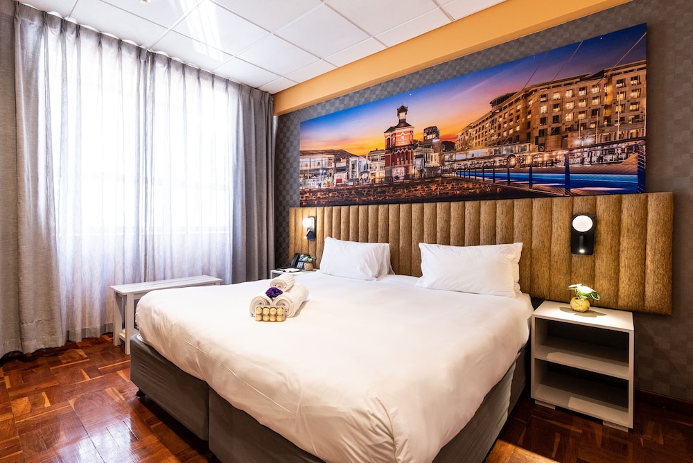 Cape Diamond Boutique Hotel — Hotel rooms in Cape Town, Western Cape