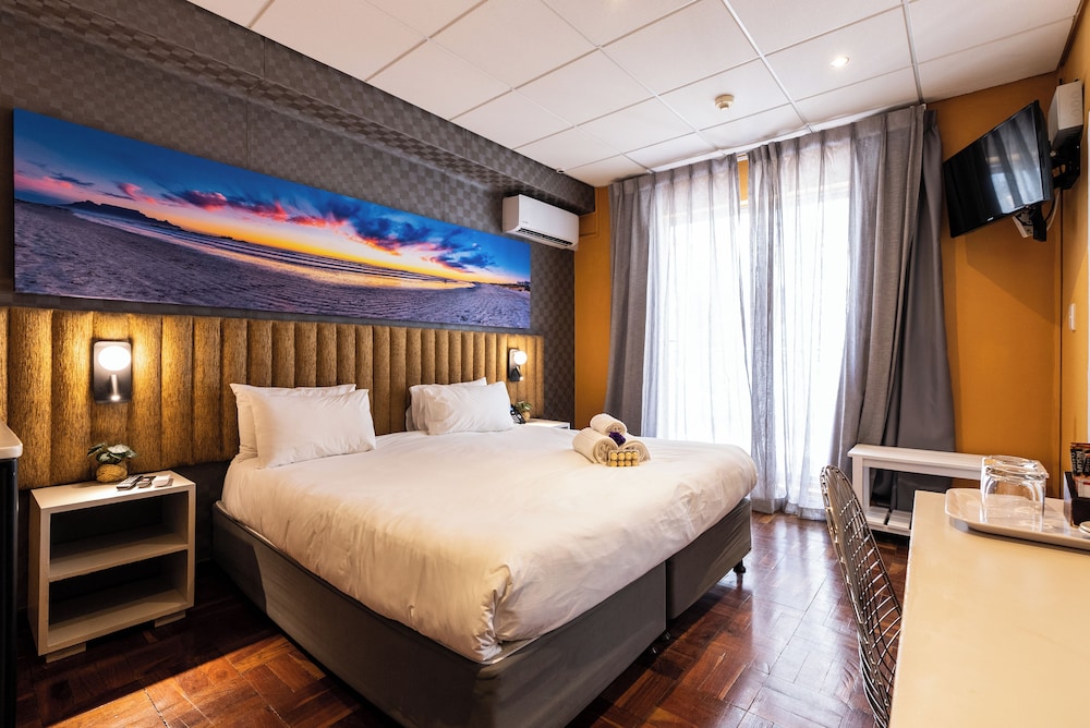 Cape Diamond Boutique Hotel — Hotel rooms in Cape Town, Western Cape