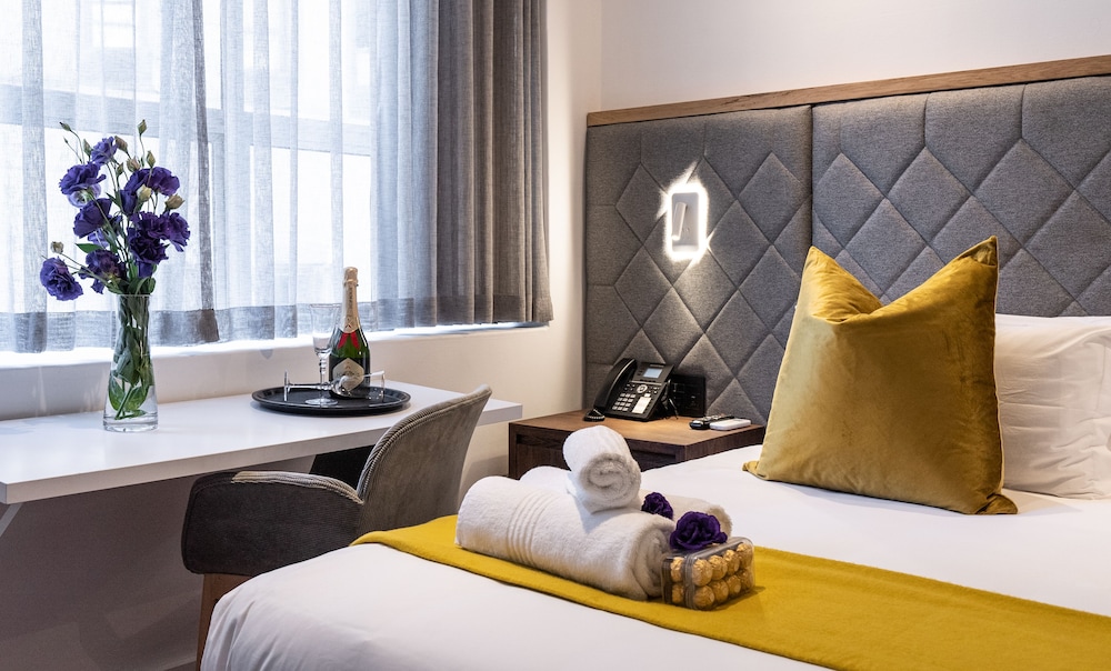 Cape Diamond Boutique Hotel — Hotel rooms in Cape Town, Western Cape