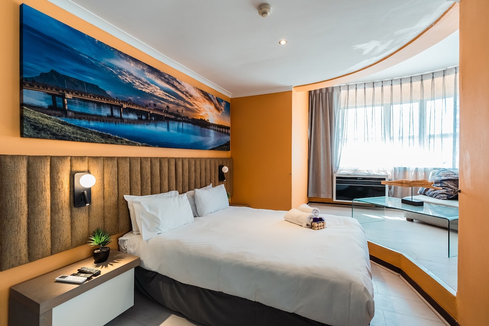 Cape Diamond Boutique Hotel — Hotel rooms in Cape Town, Western Cape