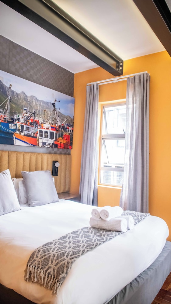 Cape Diamond Boutique Hotel — Hotel rooms in Cape Town, Western Cape